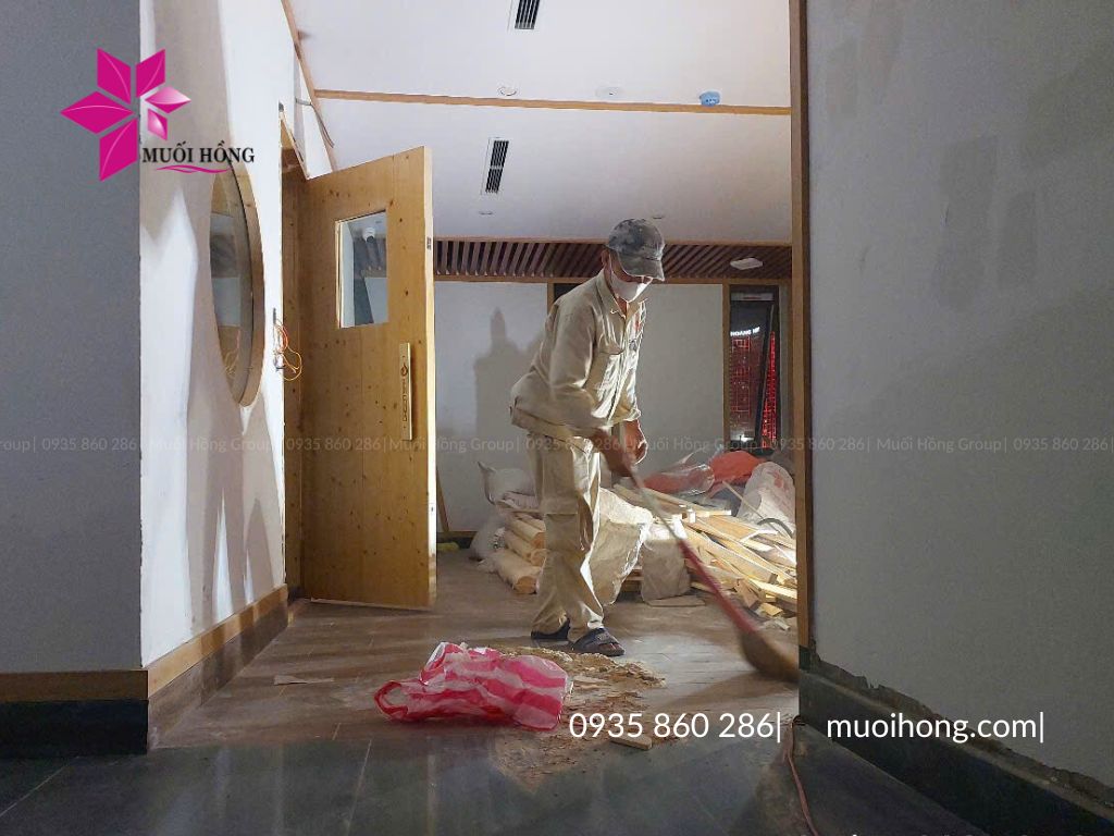 Thi công spa đá muối hồng ngoại